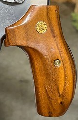 Smith and Wesson 617-4 (pre lock) - 6 of 7