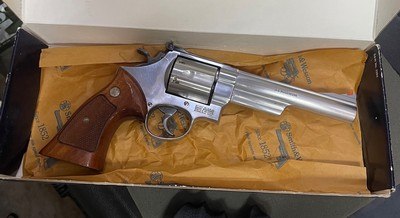 Smith and Wesson 629-4 (orig box) - Image 2 of 7
