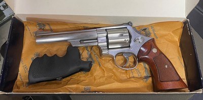 Smith and Wesson 629-4 (orig box) - Image 1 of 7