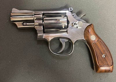 Smith and Wesson 19-3 (2 1/2 in, nickel) - Image 1 of 7