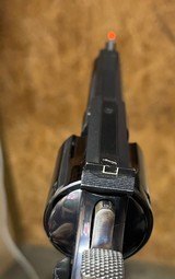 Smith and Wesson 29-2 (4 in, blue) - Image 4 of 6
