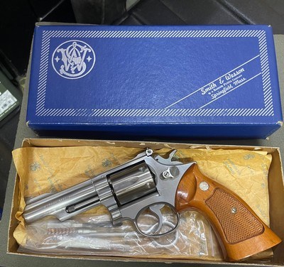 Smith and Wesson 66 (steel sight, 4 inch pinned barrel) - Image 1 of 6