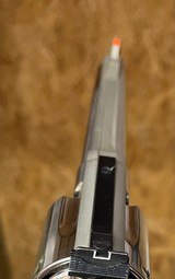 Smith and Wesson 29-3 (nickel, 6 inch) - 4 of 6