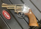 Smith and Wesson 19-5 - Image 1 of 5
