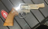 Smith and Wesson 19-5 - Image 2 of 5
