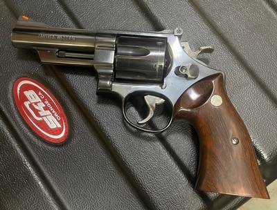 Smith and Wesson 29-3 - Image 1 of 8