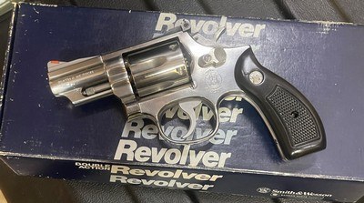 Smith and Wesson 66-2 (2 1/2 in) - Image 1 of 6