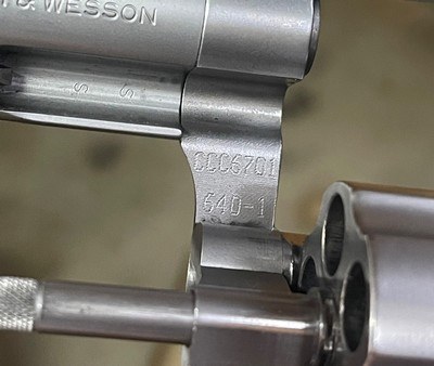Smith and Wesson 640-1 (2 inch, custom grips) - Image 5 of 6