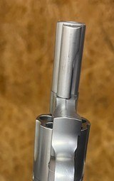 Smith and Wesson 640-1 (2 inch, custom grips) - Image 3 of 6