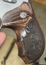 Smith and Wesson 640-1 (2 inch, custom grips) - Image 6 of 6