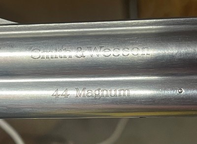 Smith and Wesson 629-3 Classic - Image 6 of 8