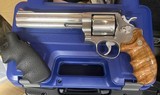 Smith and Wesson 629-3 Classic - Image 1 of 8