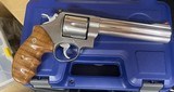 Smith and Wesson 629-3 Classic - Image 2 of 8