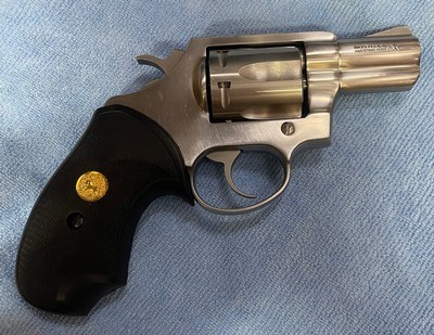 Colt Magnum Carry (2 in, 357) - Image 2 of 7