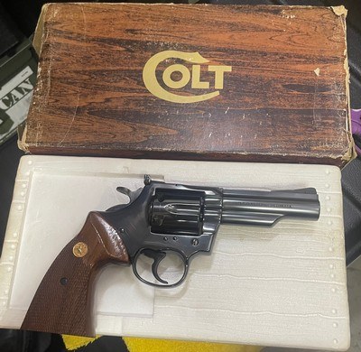 Colt Trooper Mark III (4 in, blue) - Image 2 of 7