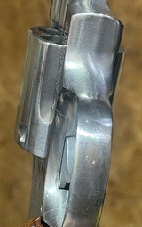 Smith and Wesson 66-1 (6 inch, p and r) - Image 4 of 8