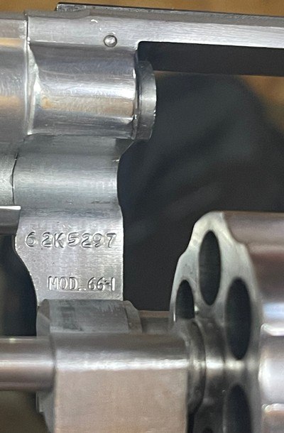 Smith and Wesson 66-1 (6 inch, p and r) - Image 6 of 8