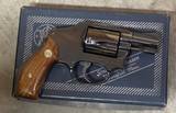 Smith and Wesson 40 (1 7/8ths, blue, orig box) - Image 2 of 7
