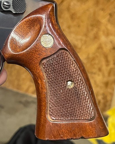 Smith and Wesson 27-2 (6 in, blue, box) - Image 8 of 9