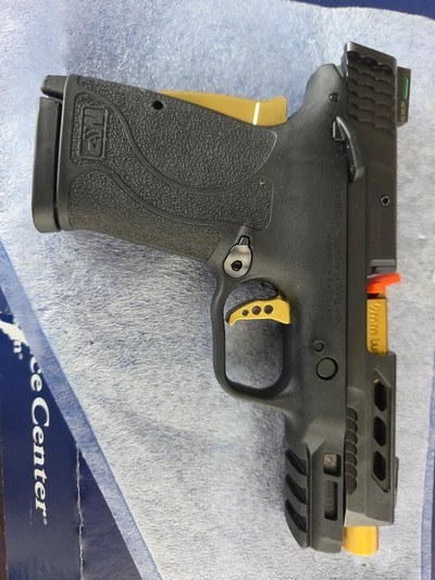 Smith and WessonM&P Easy Shield 9mm Luger - Image 4 of 4