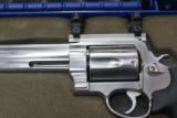 Smith & Wesson 460 - 2 of 5