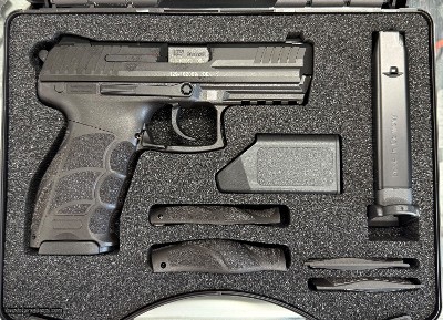 Heckler & Koch P30 V3 9mm 3.85” Barrel. 3x 10-round magazines. HK Night Sights. New in box. #13189 81000110