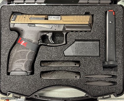 Heckler & Koch VP9 Midnight Bronze 9mm 4.09” Barrel. 3x 17-round magazines. HK 3-Dot Sights. #19580 81000799