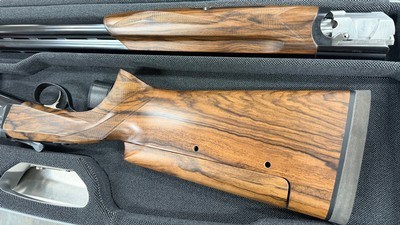 New Perazzi MR57 Sporting 12ga 32” Barrel 3” Chamber Adjustable Comb Fixed Choke, SC2 Wood Upgrade. Just arrived from Perazzi - Image 8 of 11