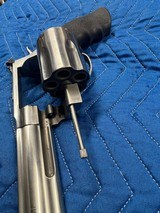 Performance Center Smith & Wesson Model 460XVR (X-Treme Velocity Revolver) - 10 of 11