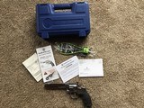 Smith And Wesson 617-6
22cal - 2 of 11