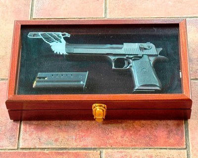 VII Desert Eagle Made in Israel .44 MAG w/ Mags