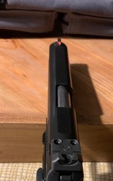 Wilson Combat ULC (Ultrlight Carry) .45acp - 5 of 6