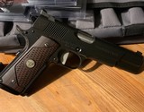 Wilson Combat ULC (Ultrlight Carry) .45acp - 6 of 6