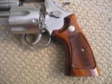 Smith and Wesson S/S Model 629-1 .44 magnum 6 shot revolver - 6 of 7