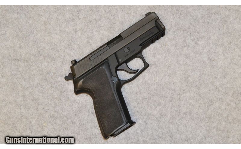 Sig Sauer ~ P229 ~ 9MM