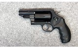 Smith & Wesson ~ Governor ~ .45 Colt/.45 ACP/ .410 2 1/2. - 2 of 2