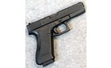 Glock ~ 22 Gen 2 ~ .40 S&W. - 1 of 2