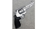 Smith & Wesson ~ 627-5 Performance Center ~ .357 Magnum.