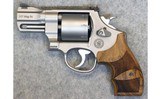 Smith & Wesson ~ 627-5 ~ .357 Magnum. - 2 of 2