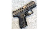 Beretta ~ APX Compact ~ 9 mm Luger. - 1 of 2