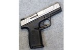 Smith & Wesson ~ SD9VE ~ 9 mm Luger. - 1 of 2