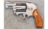 Smith & Wesson ~ 649 ~ .38 Special. - 2 of 2