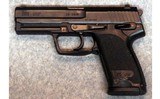 Heckler & Koch ~ USP ~ .40 S&W. - 2 of 2