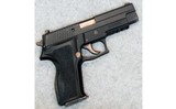 SIG Sauer ~ P226 ~ 9 mm Luger. - 1 of 2