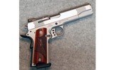 Smith & Wesson ~ SW1911 ~ .45 Auto. - 1 of 2