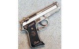 Beretta ~ 92FS Compact L Inox ~ 9 mm Luger. - 1 of 2