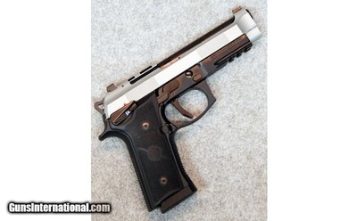 Beretta
92XI
9 mm Luger.