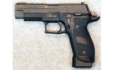 SIG Sauer ~ P226 ~ 9 mm Luger. - 2 of 2