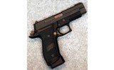 SIG Sauer
P226
9 mm Luger.