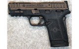 Smith & Wesson ~ Equalizer ~ 9 mm Luger. - 2 of 2